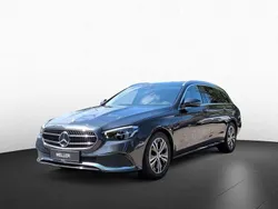Grafitigrau Gebraucht 2023 Mercedes E220 Kombi | 39.890 € (Fairer Preis)