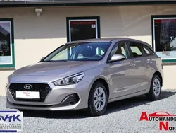 Grau Gebraucht 2018 Hyundai i30 Select Kombi | 13.485 € (Etwas zu teuer)