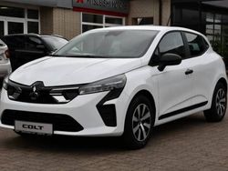 Antarktisweiß Neu 2025 Mitsubishi Colt Basis Limousine | 16.990 € (Fairer Preis)