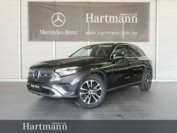 Grau Gebraucht 2024 Mercedes GLC200 Avantgarde SUV | 49.850 € (Fairer Preis)