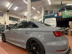 Grau Gebraucht 2016 Audi RS3 Ambition Kleinwagen | 29.300 €