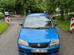 Blau Gebraucht 2004 Fiat Idea Van / Kleinbus | 1.500 €