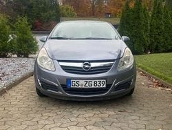 Grau Gebraucht 2009 Opel Corsa Limousine | 2.222 € (Fairer Preis)