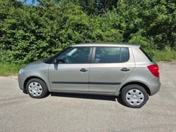 Beige Gebraucht 2010 Skoda Fabia Classic Limousine | 4.950 € (Fairer Preis)