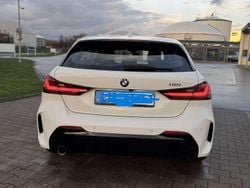 Weiß Gebraucht 2022 BMW 118 M Sport Kleinwagen | 25.000 € (Fairer Preis)