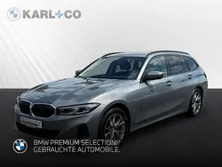 Grau Gebraucht 2023 BMW 320 Sport Line Kombi | 27.598 € (Guter Preis)