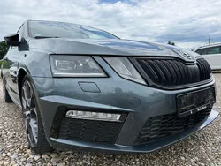 Grau Gebraucht 2019 Skoda Octavia RS Kombi | 17.400 € (Fairer Preis)
