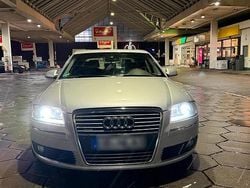 Silber Gebraucht 2004 Audi A8 Premium Limousine | 5.650 € (Fairer Preis)