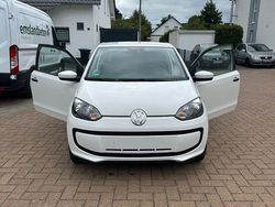 Weiß Gebraucht 2014 VW up! CLUB Kleinwagen | 5.200 € (Guter Preis)