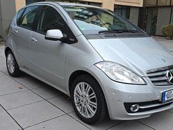Silber Gebraucht 2009 Mercedes A150 Elegance Van / Kleinbus | 5.900 € (Guter Preis)