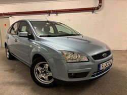 Blau Gebraucht 2007 Ford Focus Style Limousine | 4.444 € (Fairer Preis)