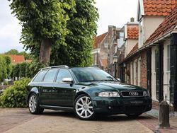 Grün Gebraucht 2001 Audi RS4 Sport Limousine | 99.825 €