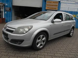 Silber Gebraucht 2005 Opel Astra Edition Kombi | 1.500 € (Fairer Preis)