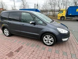 Grau Gebraucht 2010 Ford Galaxy Van / Kleinbus | 5.100 €