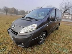 Schwarz Gebraucht 2011 Peugeot TePee Van / Kleinbus | 4.890 € (Superpreis)