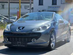 Grau Gebraucht 2008 Peugeot 207 CC Sport Cabrio | 3.499 € (Etwas zu teuer)