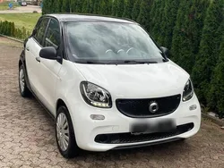 Weiß Gebraucht 2015 Smart ForFour Kleinwagen | 5.199 € (Fairer Preis)