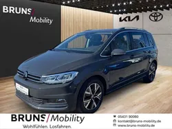 Uranograu Gebraucht 2023 VW Touran Van / Kleinbus | 29.980 € (Fairer Preis)