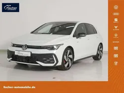 Weiss Gebraucht 2024 VW Golf VIII Style Limousine | 35.980 € (Guter Preis)