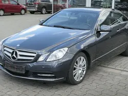 Grau Gebraucht 2012 Mercedes E220 Avantgarde Coupé | 8.990 € (Guter Preis)