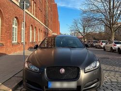 Schwarz Gebraucht 2011 Jaguar XF Limousine | 8.900 € (Etwas zu teuer)
