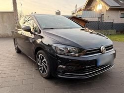 Schwarz Gebraucht 2018 VW Golf Sportsvan Join Van / Kleinbus | 11.290 € (Guter Preis)