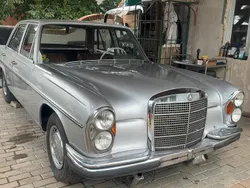 Silber Gebraucht 1971 Mercedes 280 SE Limousine | 12.000 €