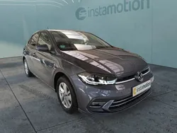 Grau Gebraucht 2024 VW Polo Style Limousine | 23.023 € (Fairer Preis)
