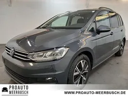 Grau Gebraucht 2024 VW Touran Comfortline Van / Kleinbus | 30.980 € (Fairer Preis)