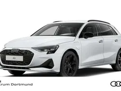 Gletscherweiß metallic Gebraucht 2025 Audi A3 Sportback e-tron Advanced Limousine | 45.450 €