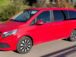 Rot Gebraucht 2021 Mercedes V220 Van / Kleinbus | 40.000 € (Guter Preis)