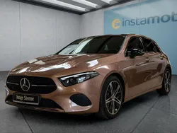 Gold Gebraucht 2024 Mercedes A250 Kleinwagen | 34.749 € (Guter Preis)
