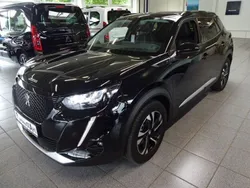 Schwarz Gebraucht 2020 Peugeot e-2008 Allure SUV | 17.900 € (Fairer Preis)