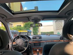 Silber Gebraucht 2003 Mercedes E220 Elegance Limousine | 3.500 € (Fairer Preis)