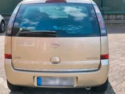 Gold Gebraucht 2009 Opel Meriva Van / Kleinbus | 4.500 €