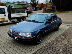 Grau Gebraucht 1990 Ford Sierra Limousine | 2.800 €