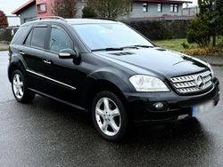 Schwarz Gebraucht 2008 Mercedes ML280 SUV | 6.900 €