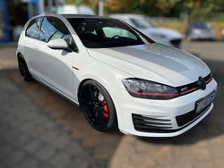 Weiß Gebraucht 2014 VW Golf VII GTI Limousine | 17.990 € (Etwas zu teuer)