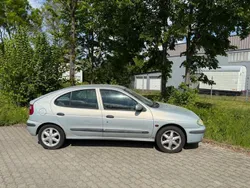 Grau Gebraucht 1999 Renault Mégane GrandTour Kombi | 1.200 € (Superpreis)