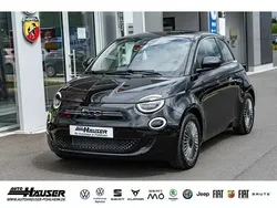 Onyx schwarz Gebraucht 2025 Fiat 500e Red Kleinwagen | 32.765 € (Teuer)