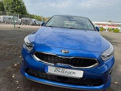 Blau Gebraucht 2018 Kia Ceed Platinum Kleinwagen | 13.900 € (Superpreis)