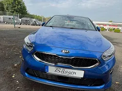 Blau Gebraucht 2018 Kia Ceed Platinum Kleinwagen | 13.900 € (Superpreis)