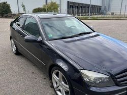 Blau Gebraucht 2008 Mercedes CLC230 Kleinwagen | 8.200 €