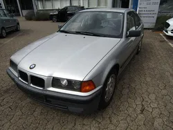 Silber Gebraucht 1992 BMW 318 Limousine | 1.450 €