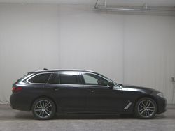 Schwarz Gebraucht 2021 BMW 530e M Sport Kombi | 24.980 € (Fairer Preis)