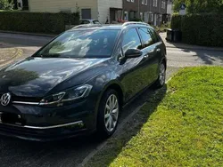 Grau Gebraucht 2018 VW Golf VII Kombi | 14.900 € (Fairer Preis)