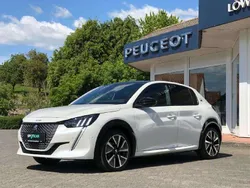 Lack weiss perlglänzend/typ au Gebraucht 2022 Peugeot e-208 GT Kleinwagen | 19.870 € (Fairer Preis)