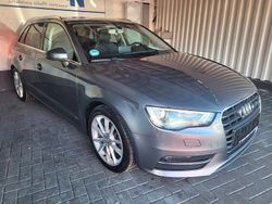 Grau Gebraucht 2015 Audi A3 Sportback Ambition Limousine | 13.900 € (Guter Preis)