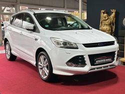 Weiß Gebraucht 2015 Ford Kuga Individual SUV | 10.990 € (Fairer Preis)