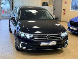 Schwarz deep black perleffekt (metallic) Gebraucht 2021 VW Passat GTE Kombi | 20.700 € (Guter Preis)